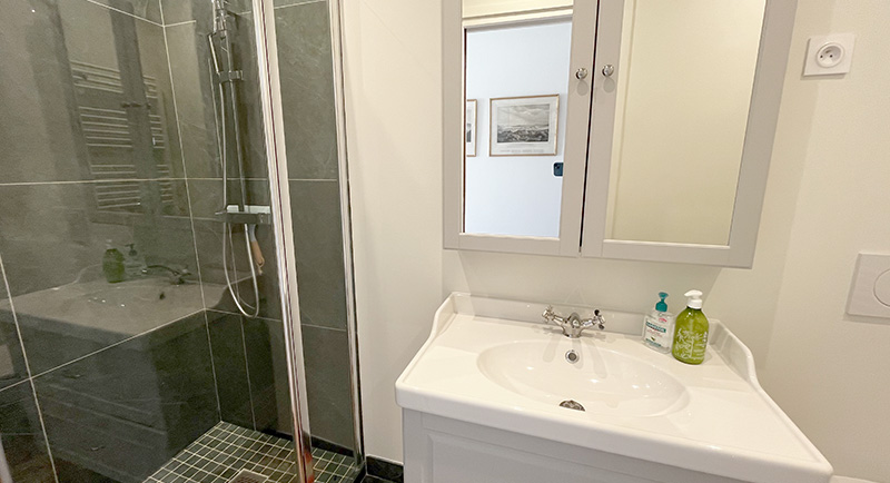 rue Gioffredo 62, Nice, 3 Bedrooms Bedrooms, 0 ,1 BathroomBathrooms,Lägenheter,Till salu,rue Gioffredo,0,1411