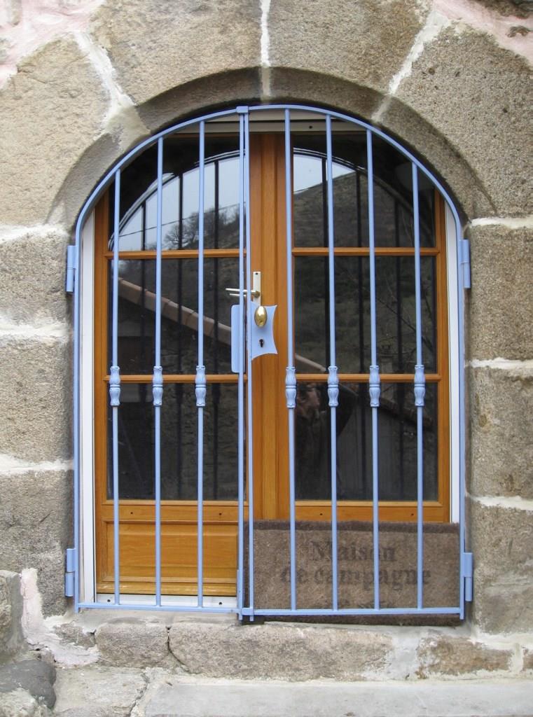 Ardèche/Genestelle, 0 , 0 ,0,Radhus / Byhus,Till salu,0,1412