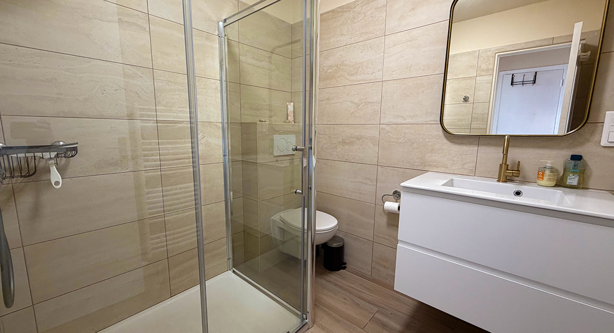 1 Bedroom Bedrooms, 0 ,1 BathroomBathrooms,Lägenheter,Till salu,0,1469