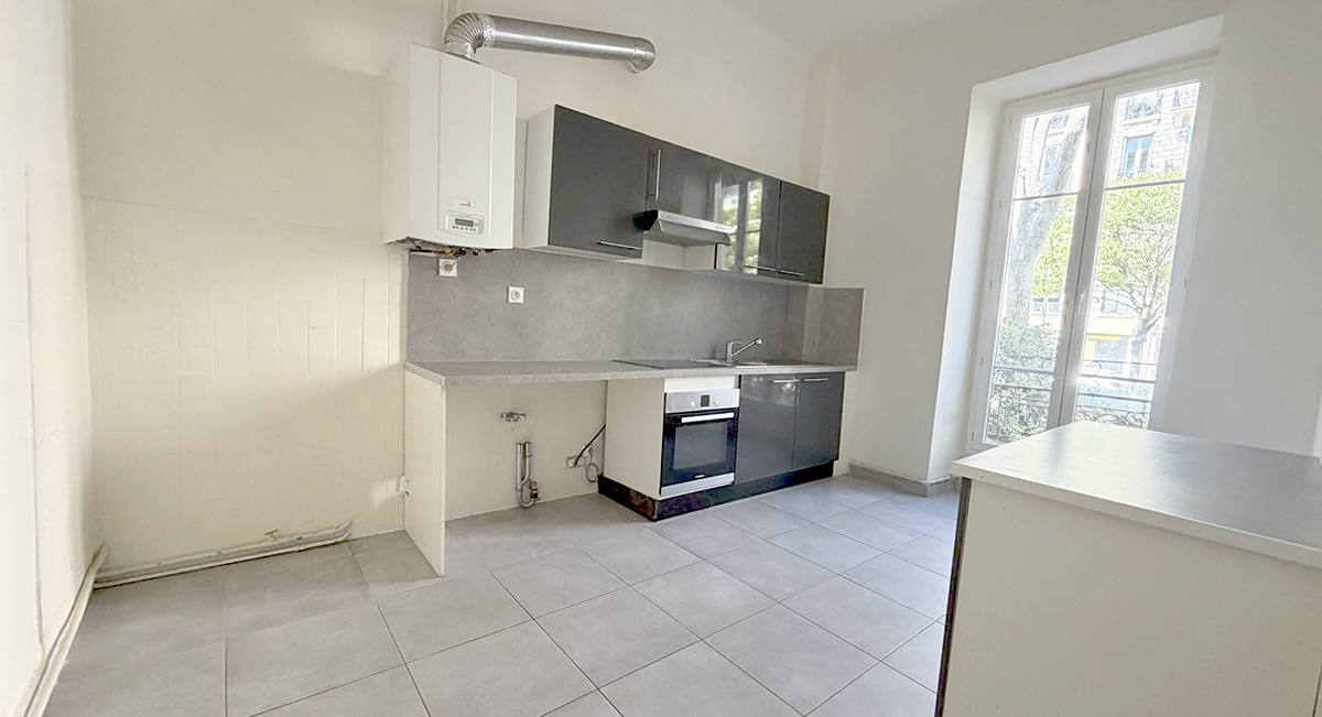 Nice, 3 Bedrooms Bedrooms, 0 ,1 BathroomBathrooms,Lägenheter,Till salu,0,1481